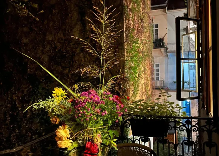 Pyvo Street Home With Balcony Near The Danube * Budapeste