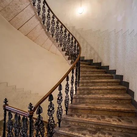 Pyvo Street With Balcony By Nw Διαμέρισμα Βουδαπέστη