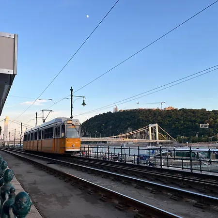 Pyvo Street With Balcony By Nw * Βουδαπέστη