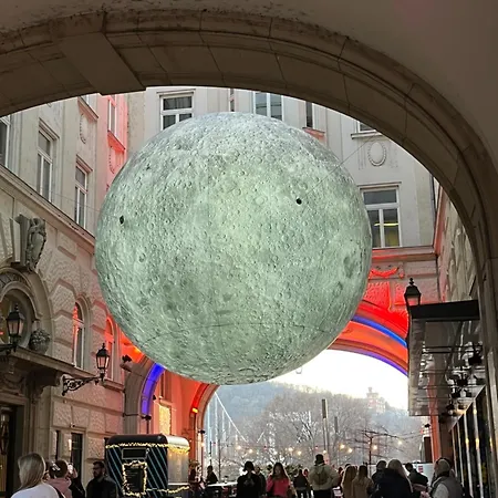 Διαμέρισμα Pyvo Street With Balcony By Nw Βουδαπέστη