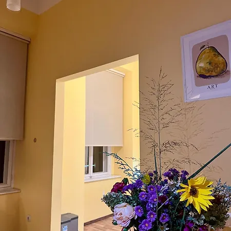 Pyvo Street With Balcony By Nw Διαμέρισμα